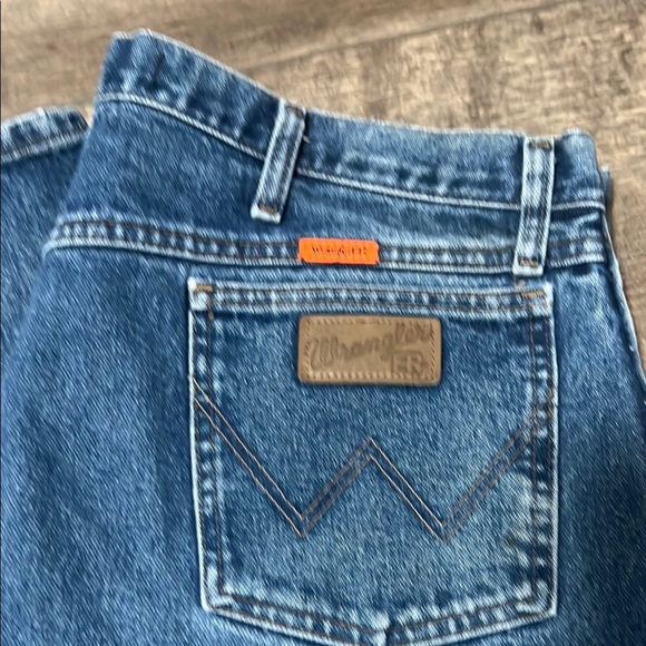 Wrangler  flame resistant Blue Denim Jeans 40x30 - Picture 2 of 6